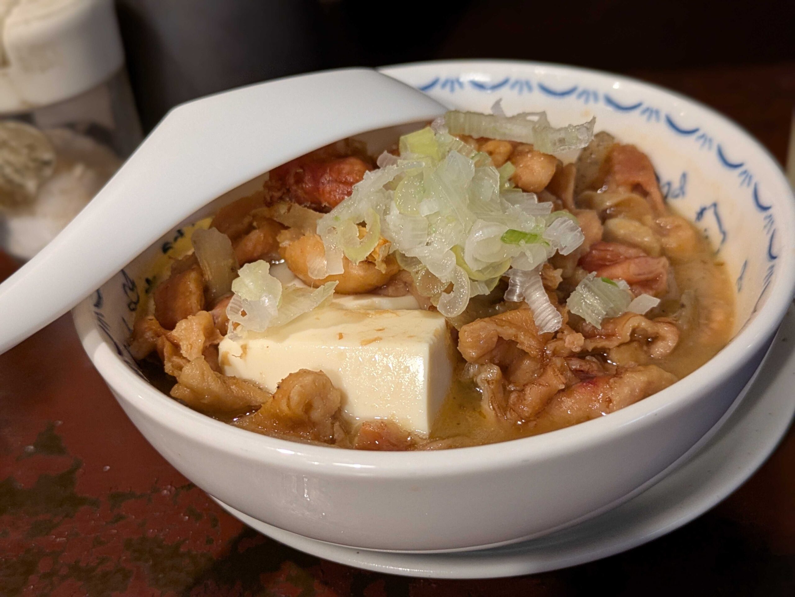 蒲田の鳥万に来たら鶏煮込み豆腐とハイボールを喰らえ!