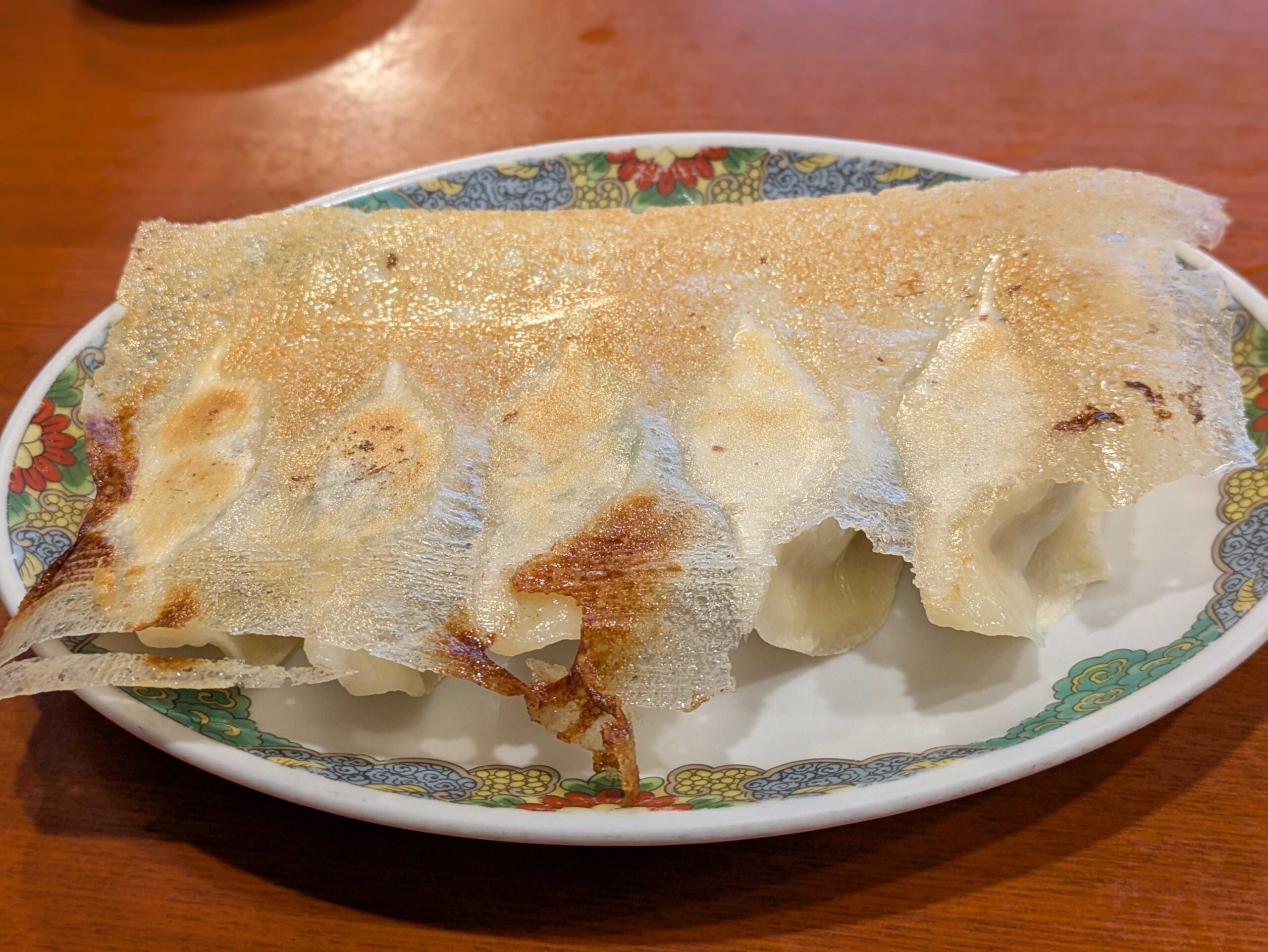 蒲田「你好 恵馨閣」でせんべろ|羽根付き餃子とハイボールが680円